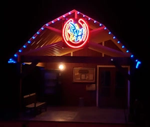 rockin-horse-dance-barn-neon-sign-2018-1
